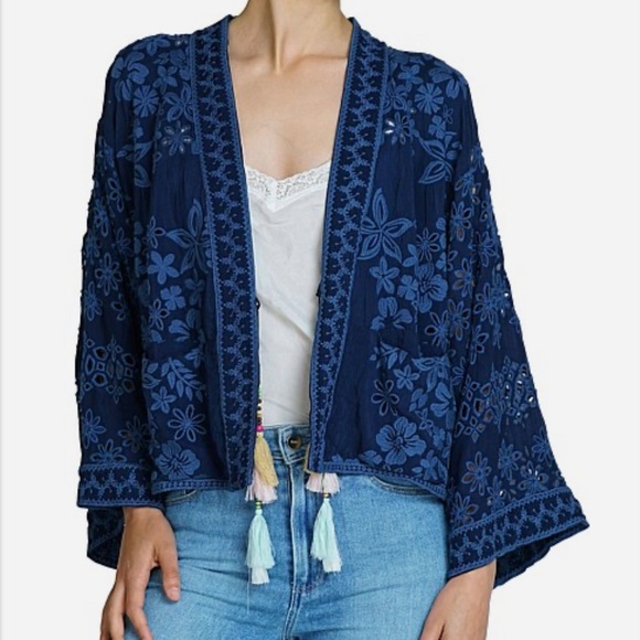 NWT Johnny Was Manila Eyelet Kimono Signature Floral Embroidery Blue Night Small - Picture 2 of 7
